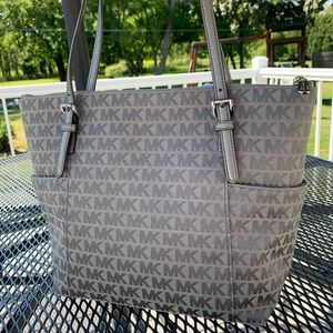 Michael Kors Signature Tote